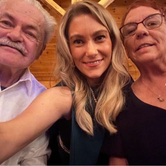 Meet your Posher, Nicole - Picture 11 of 16